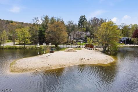 51 Goldfinch Lane West Milford NJ 07421