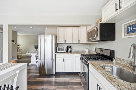 51 Goldfinch Lane West Milford NJ 07421
