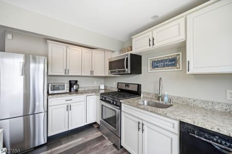 51 Goldfinch Lane West Milford NJ 07421