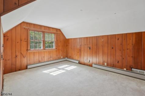 3 Orchard Road Kinnelon NJ 07405