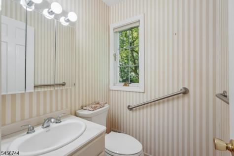 3 Orchard Road Kinnelon NJ 07405