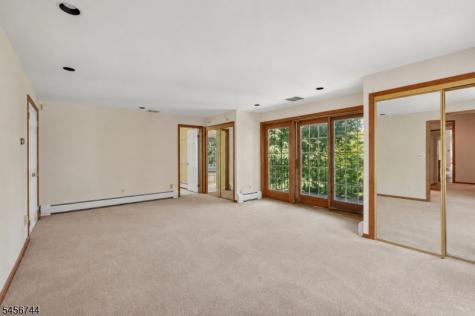 3 Orchard Road Kinnelon NJ 07405