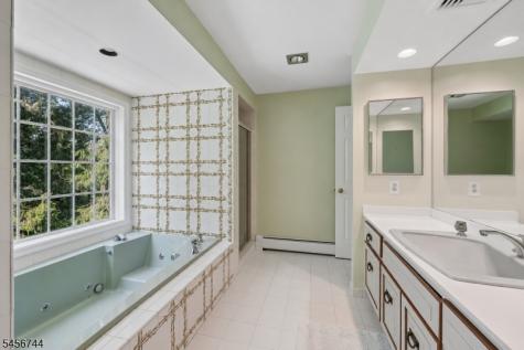 3 Orchard Road Kinnelon NJ 07405