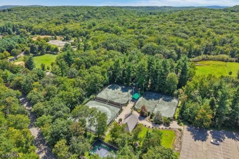 3 Orchard Road Kinnelon NJ 07405