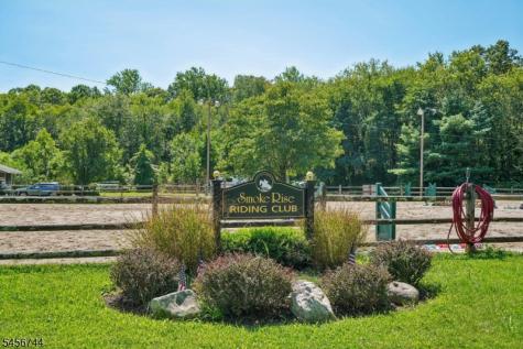 3 Orchard Road Kinnelon NJ 07405
