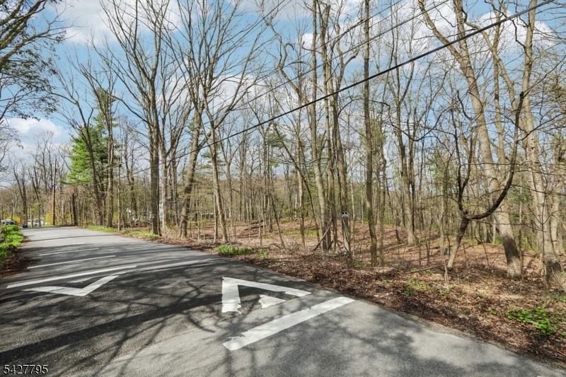 11 Alamoosook Road Vernon NJ 07422