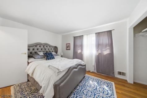 105 N 13th Street Kenilworth NJ 07033