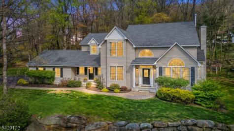 16 Yorkshire Drive Washington NJ 07840