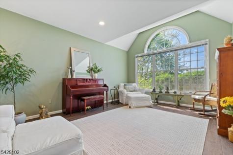 16 Yorkshire Drive Washington NJ 07840