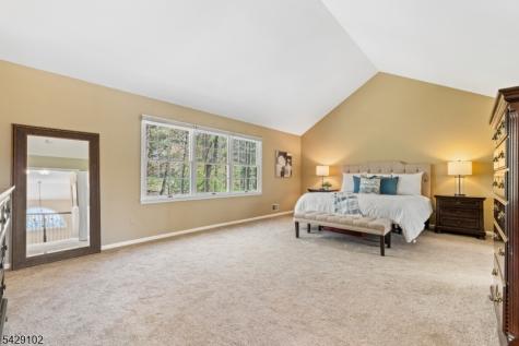 16 Yorkshire Drive Washington NJ 07840