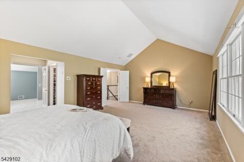 16 Yorkshire Drive Washington NJ 07840
