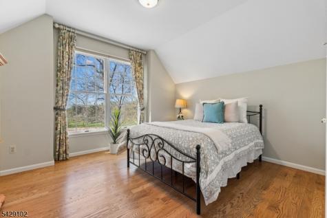 16 Yorkshire Drive Washington NJ 07840
