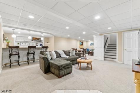 16 Yorkshire Drive Washington NJ 07840