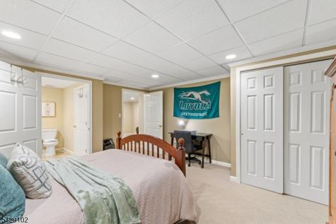 16 Yorkshire Drive Washington NJ 07840