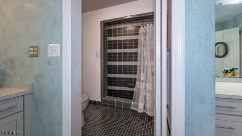 460 Laurel Lane Kinnelon NJ 07405