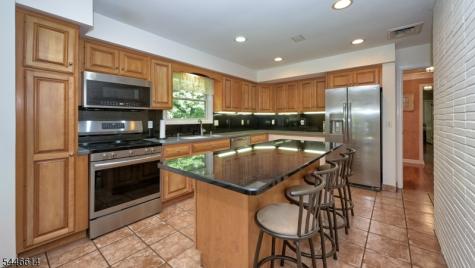 460 Laurel Lane Kinnelon NJ 07405