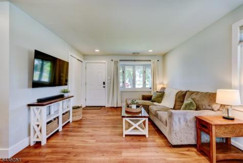 14 Adamsville Road Bridgewater NJ 08807