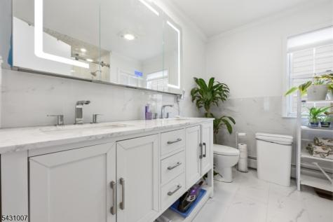 161 South Parkway Clifton NJ 07014