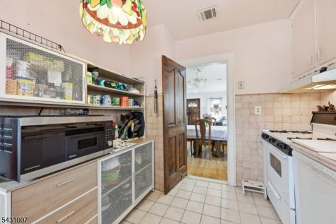 161 South Parkway Clifton NJ 07014