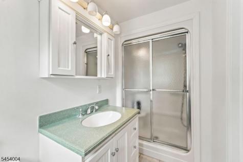 11 Mary Place Pequannock NJ 07440