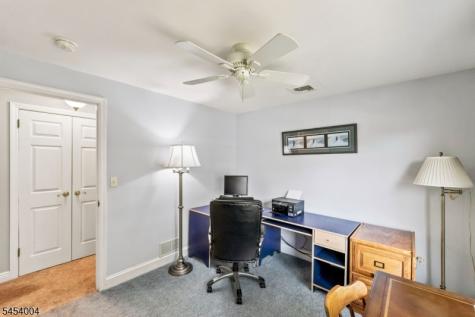 11 Mary Place Pequannock NJ 07440