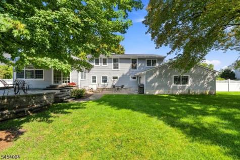 11 Mary Place Pequannock NJ 07440