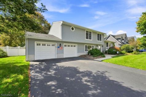 11 Mary Place Pequannock NJ 07440