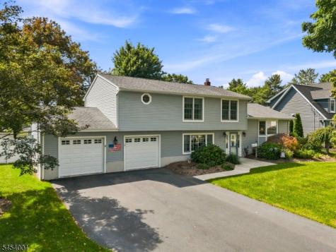 11 Mary Place Pequannock NJ 07440