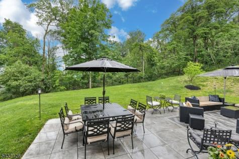 49 Upper Drive Watchung NJ 07069