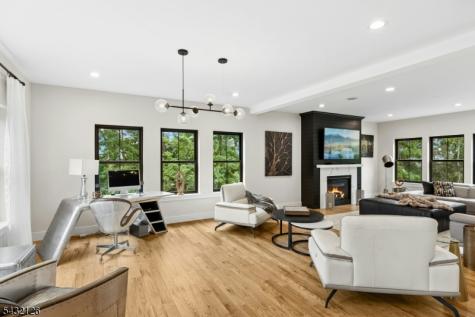 49 Upper Drive Watchung NJ 07069