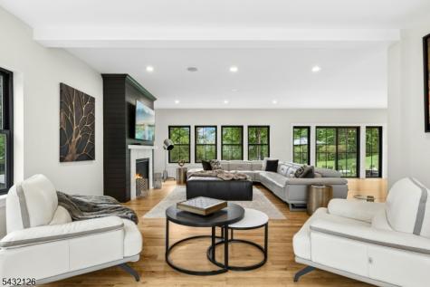 49 Upper Drive Watchung NJ 07069