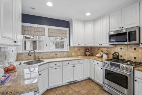 448 Ridgewood Road Maplewood NJ 07040