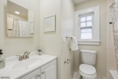 448 Ridgewood Road Maplewood NJ 07040