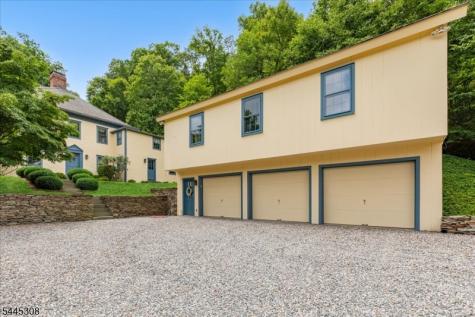 911 Ravine Road Lebanon NJ 07830