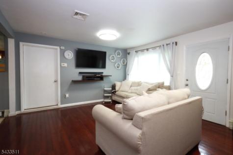 527 E Main Street Bridgewater NJ 08807