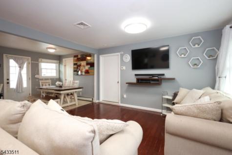 527 E Main Street Bridgewater NJ 08807
