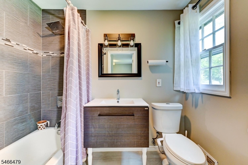 553 Rolling Hills Road Bridgewater NJ 08807