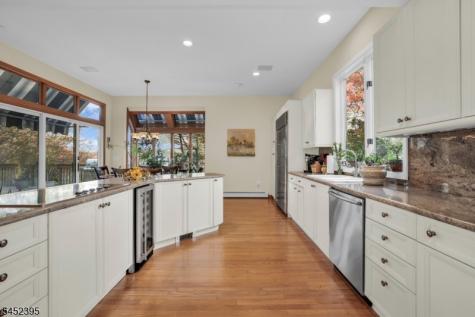 738 Ridge Road Kinnelon NJ 07405