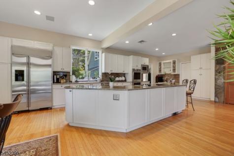 738 Ridge Road Kinnelon NJ 07405