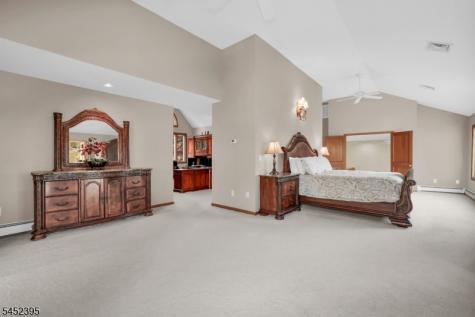 738 Ridge Road Kinnelon NJ 07405
