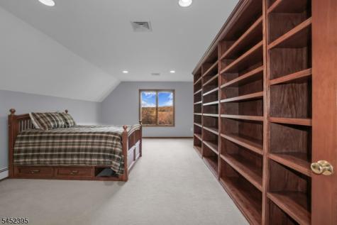 738 Ridge Road Kinnelon NJ 07405