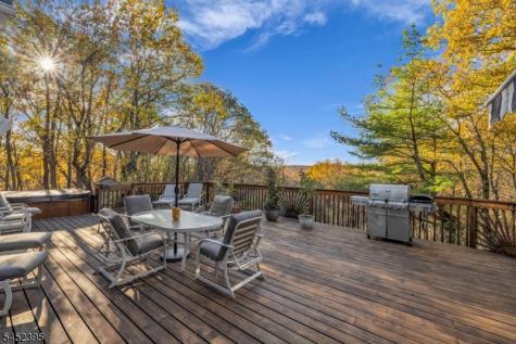 738 Ridge Road Kinnelon NJ 07405