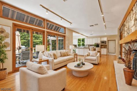 738 Ridge Road Kinnelon NJ 07405