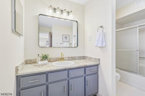 56 Birch Run Drive Piscataway NJ 08854