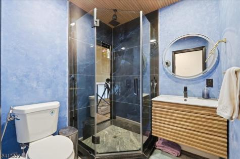 32 Luhman Terrace Secaucus NJ 07094