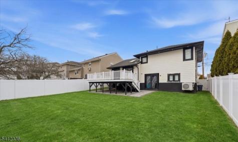 32 Luhman Terrace Secaucus NJ 07094