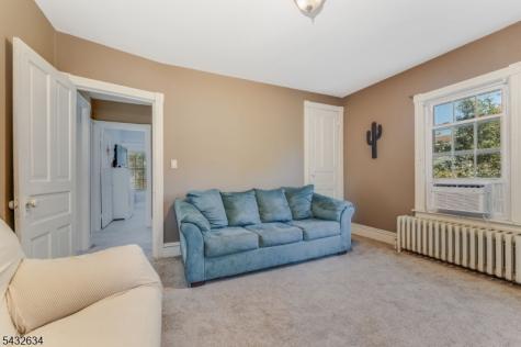 533 North Main Greenwich NJ 08886