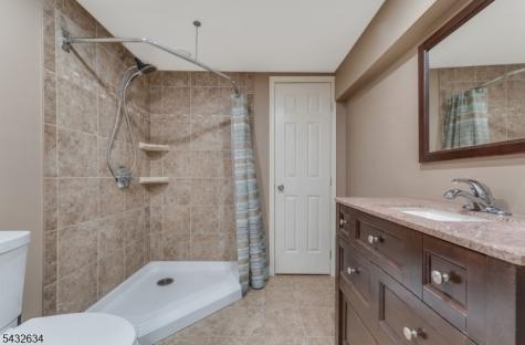 533 North Main Greenwich NJ 08886