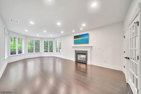 19 Amira Lane Kinnelon NJ 07405