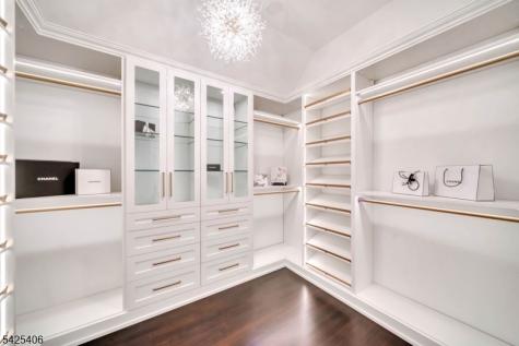 19 Amira Lane Kinnelon NJ 07405